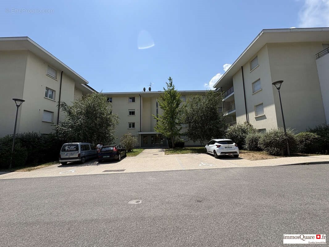 Appartement à vendre, 69m², Ferney-Voltaire