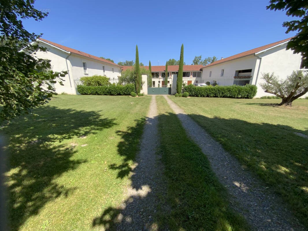 Maison à vendre, 374m², Feurs