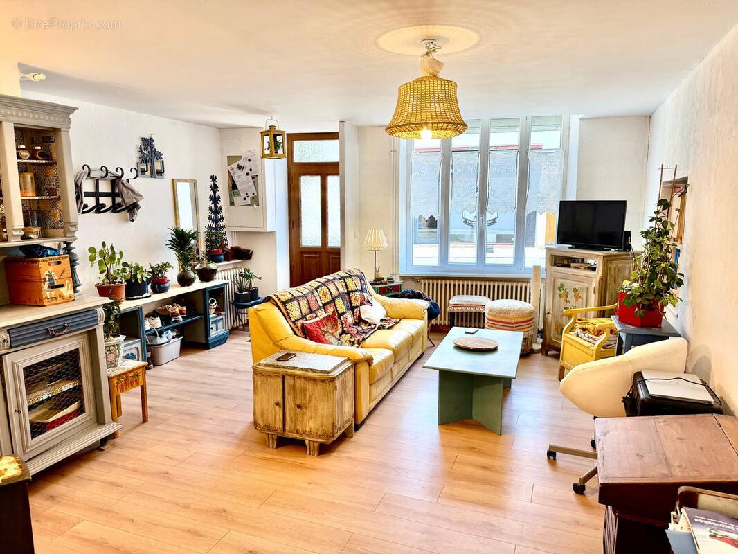 Maison à vendre, 120m², Saint-Germain-Lembron