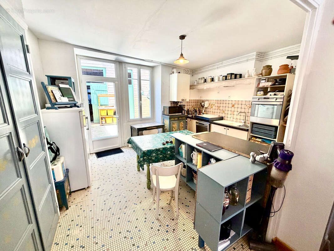Maison à vendre, 120m², Saint-Germain-Lembron
