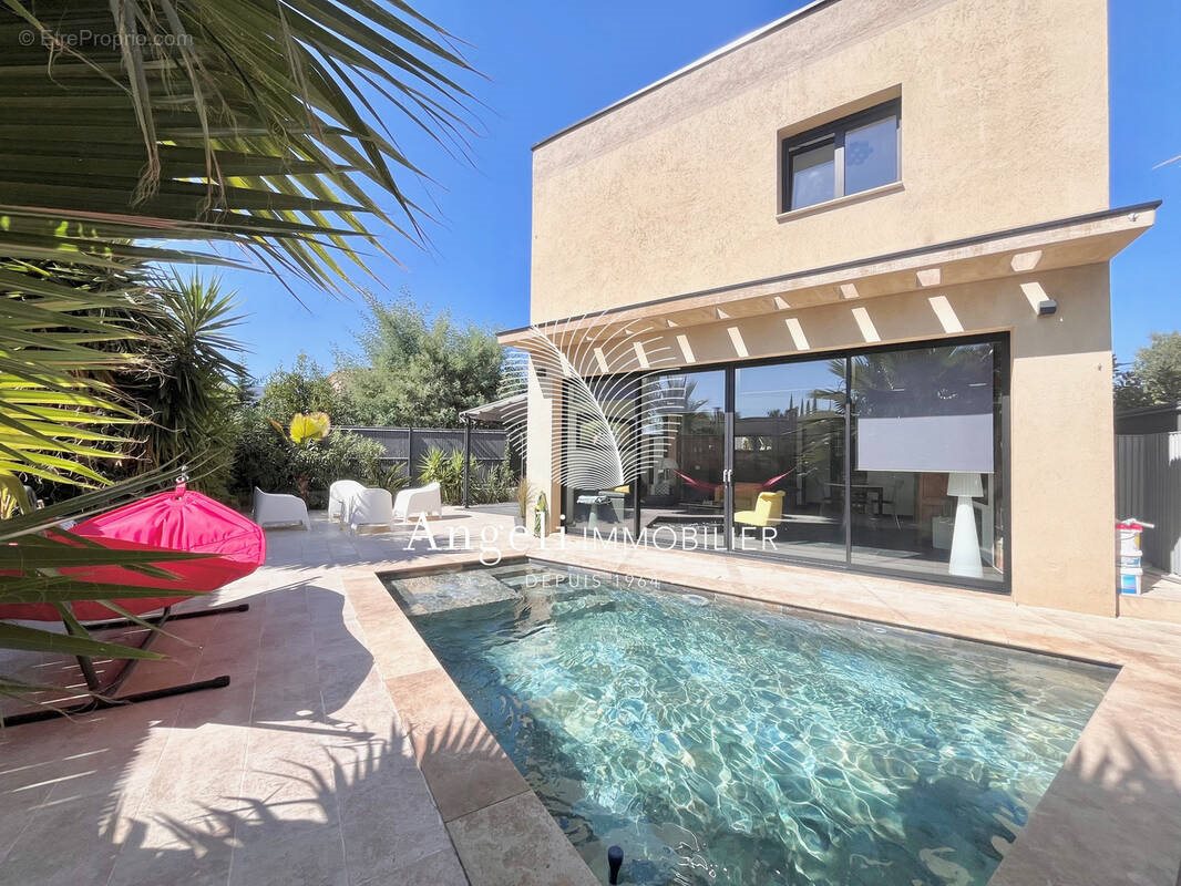 Maison à vendre, 136m², Fréjus