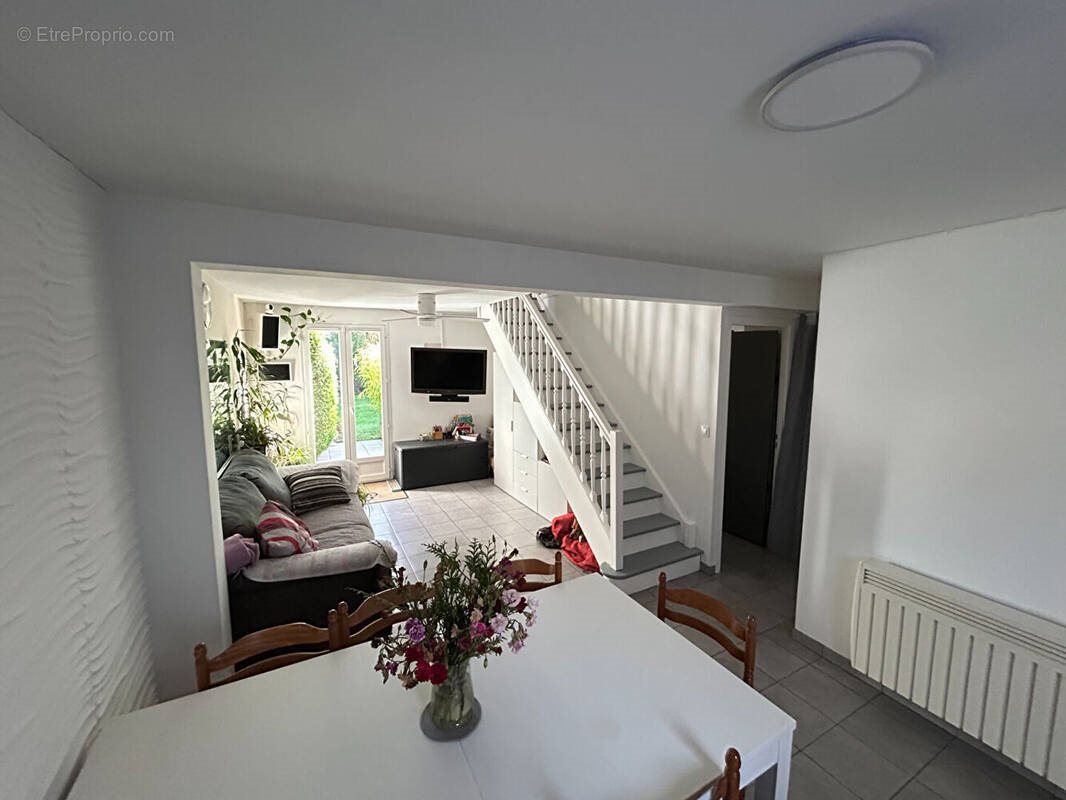 Maison à vendre, 74m², Trappes