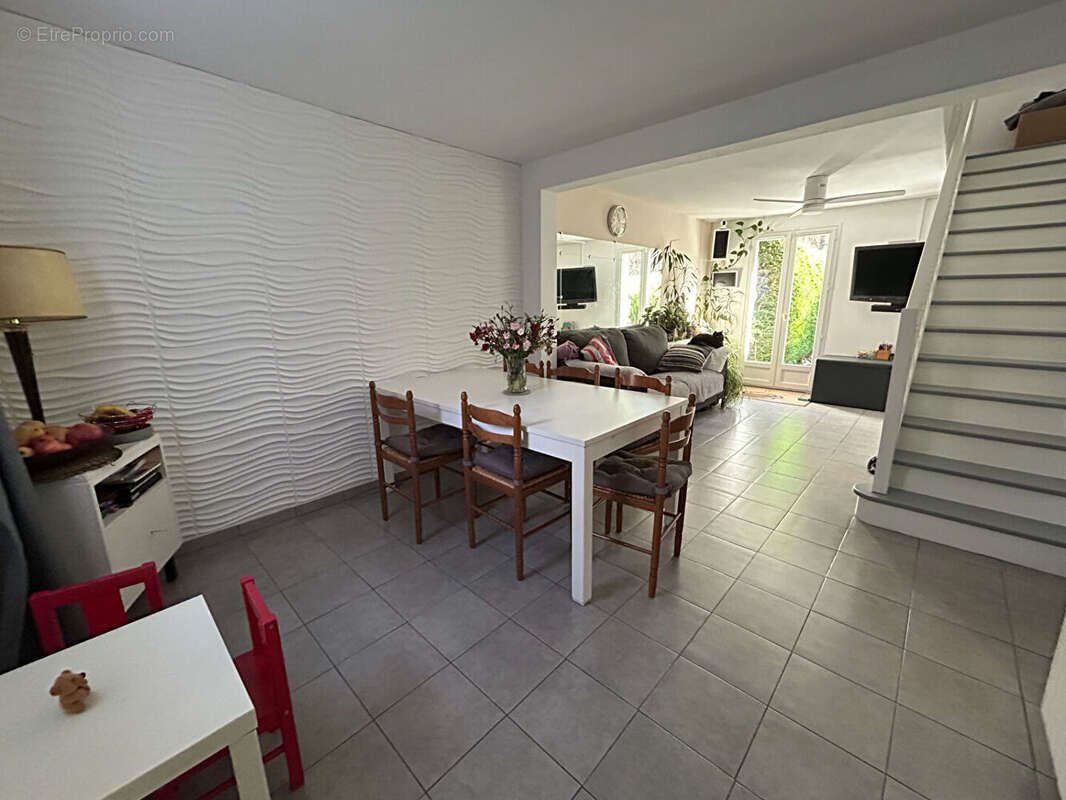 Maison à vendre, 74m², Trappes