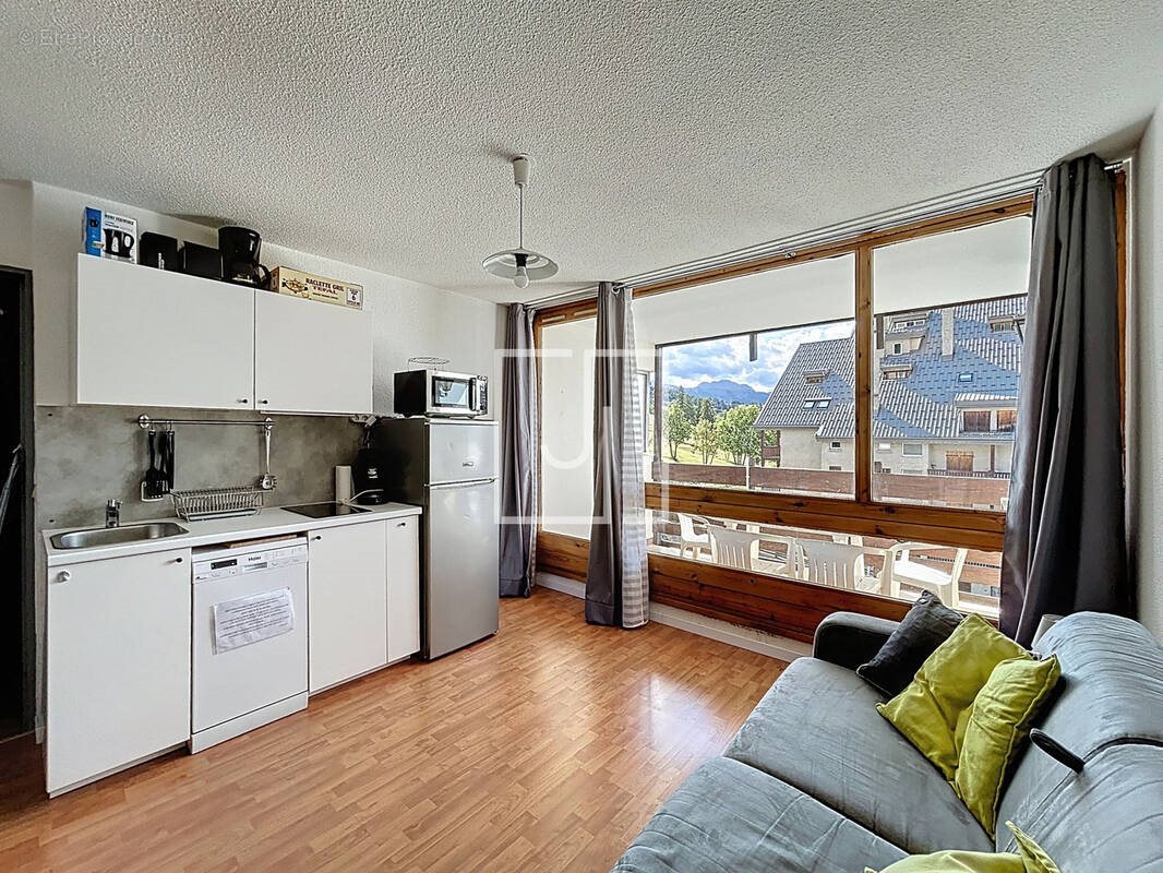 Appartement à vendre, 22m², Enchastrayes