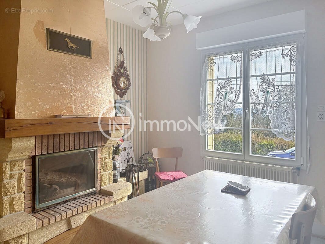 Maison à vendre, 73m², Perriers-en-Beauficel
