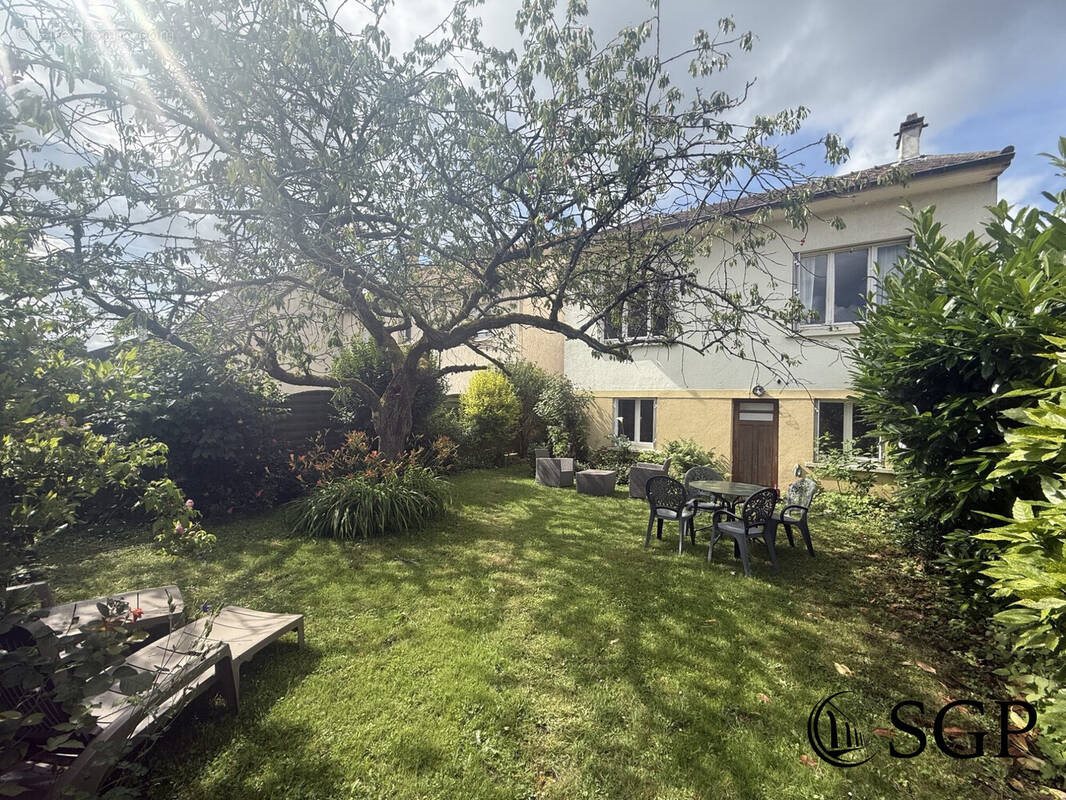 Maison à vendre, 110m², Magny-les-Hameaux