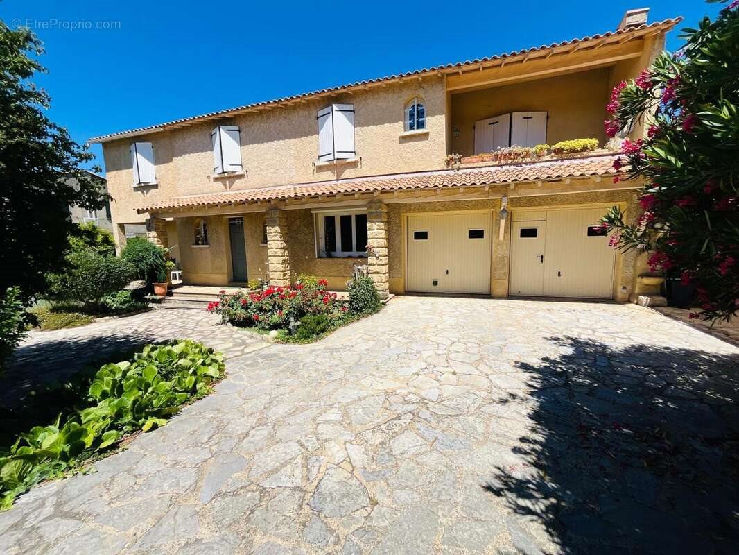 Maison à vendre, 160m², Les Angles