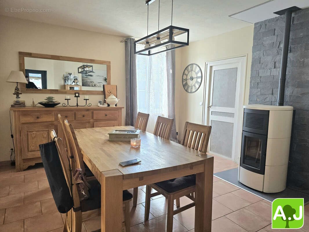Maison à vendre, 107m², Pacy-sur-Eure