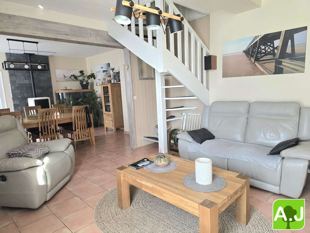 Maison à vendre, 107m², Pacy-sur-Eure