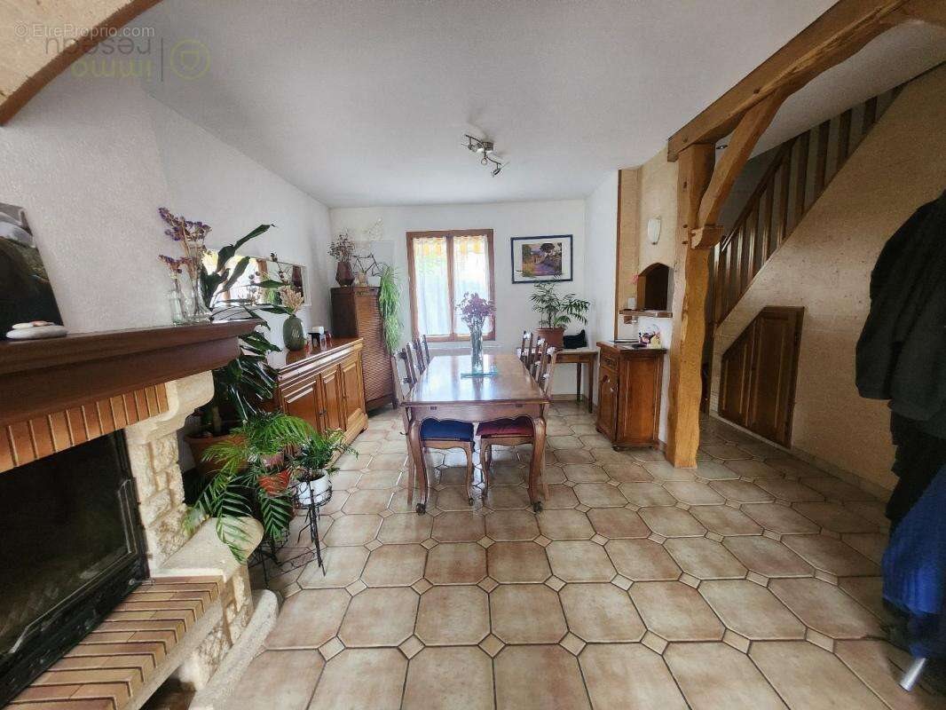 Maison à vendre, 101m², Moussy-le-Neuf