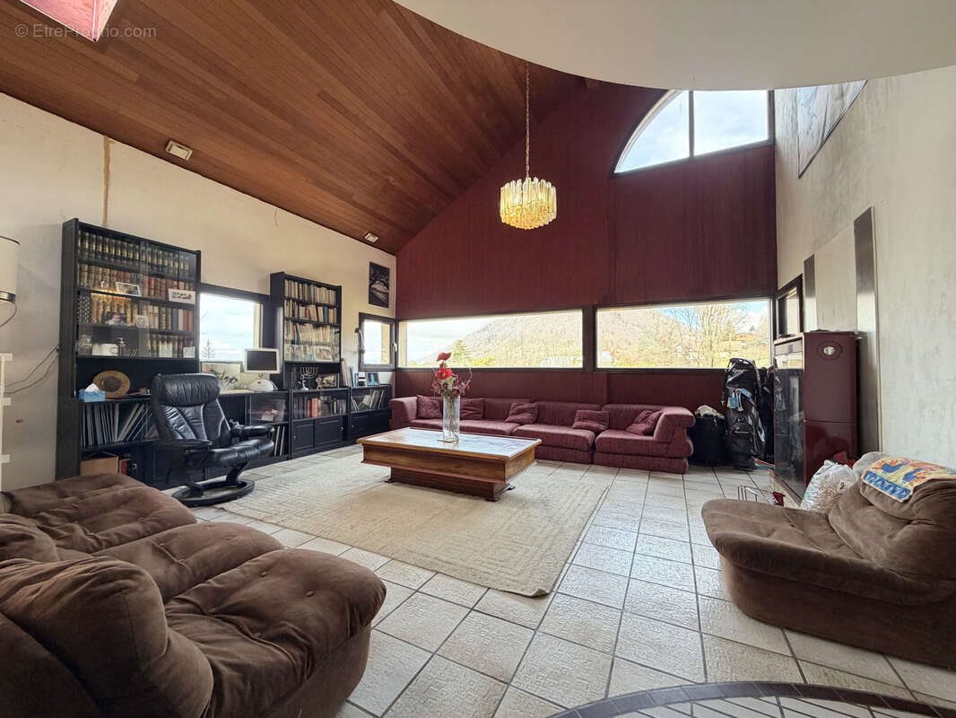 Maison à vendre, 180m², Talloires