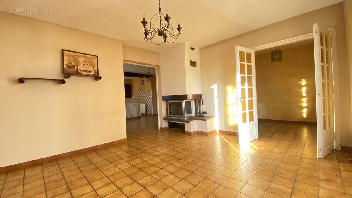 Maison à vendre, 108m², Morières-lès-Avignon