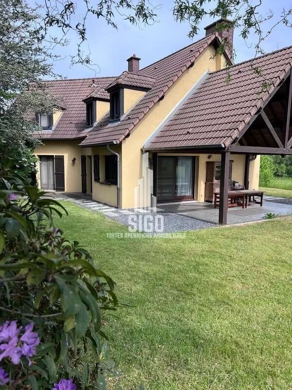 Maison à vendre, 165m², La Roche-sur-Yon