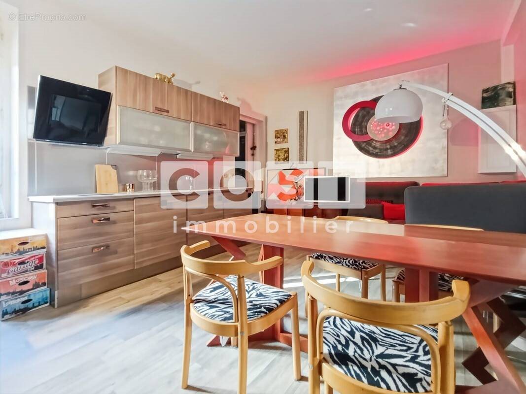 Appartement à vendre, 38m², Courbevoie
