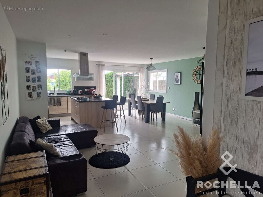 Maison à vendre, 132m², Charron