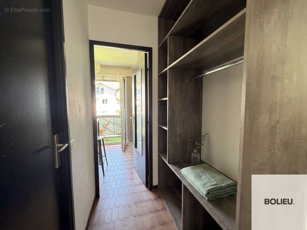 Appartement à vendre, 29m², Annemasse