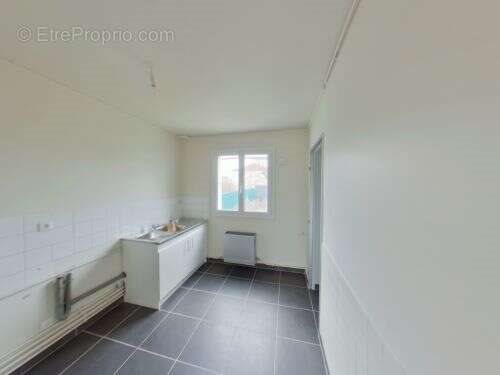 Maison à vendre, 87m², Saint-Amand-Montrond