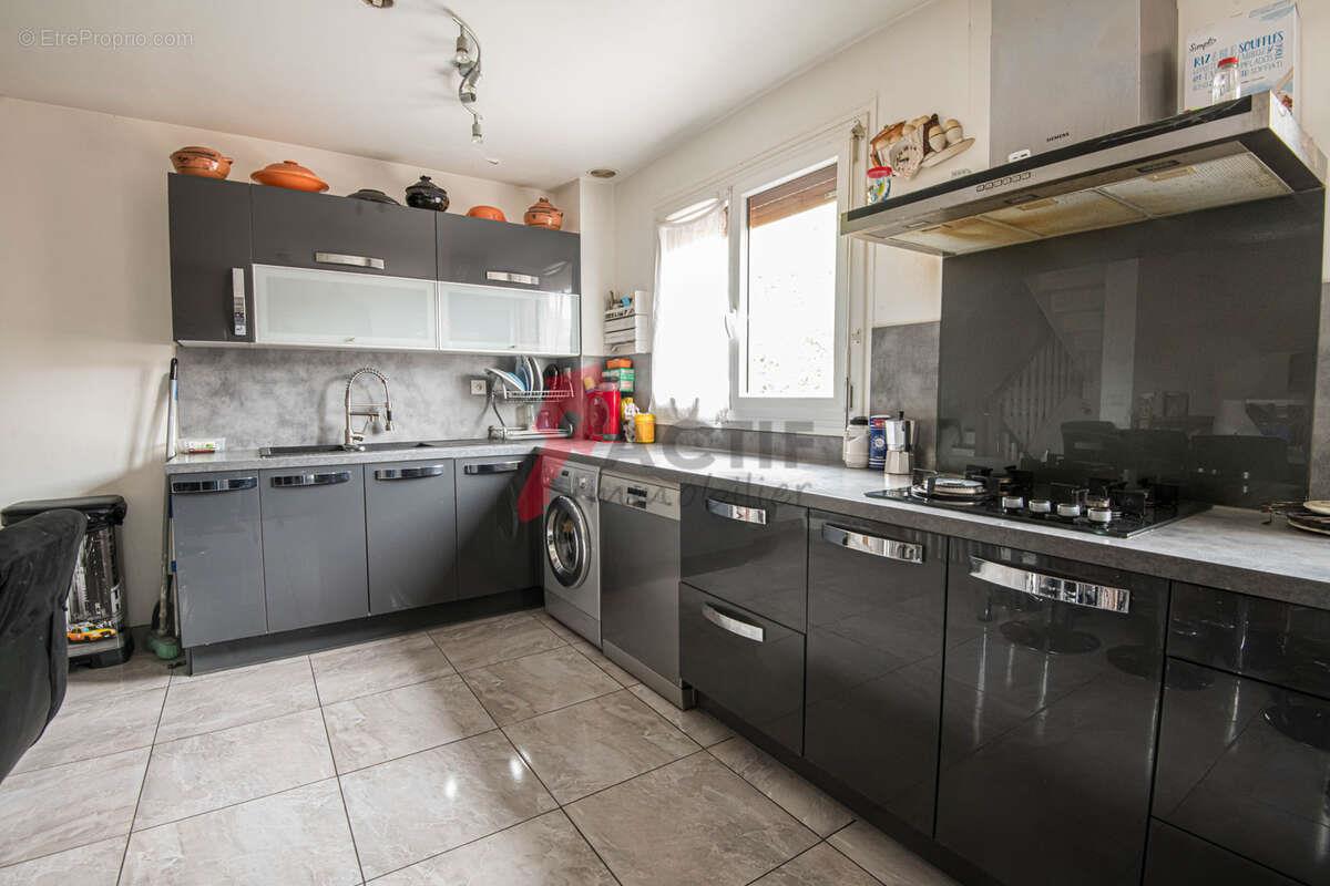Maison à vendre, 99m², Courcouronnes
