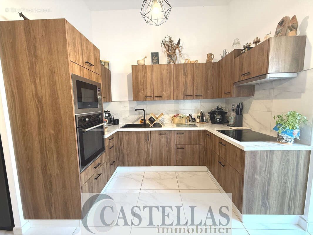 Appartement à vendre, 58m², Roquefort-la-Bédoule