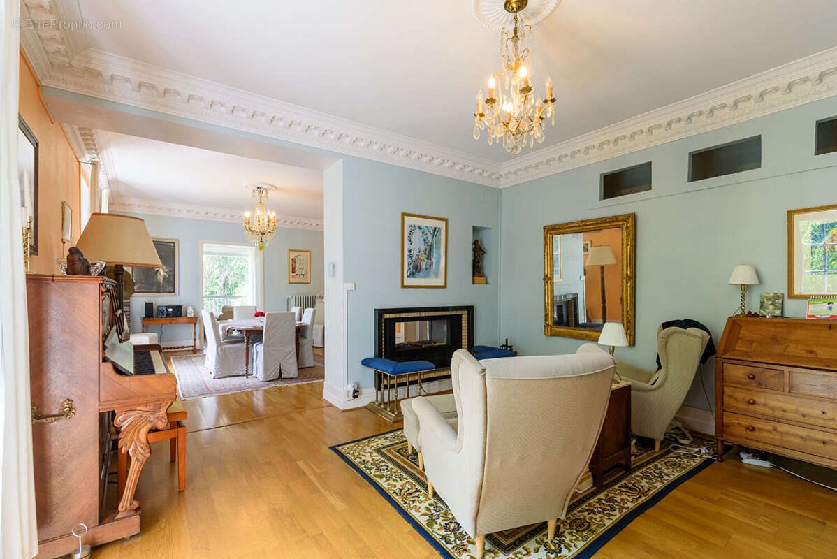 Maison à vendre, 306m², Mont-de-Marsan