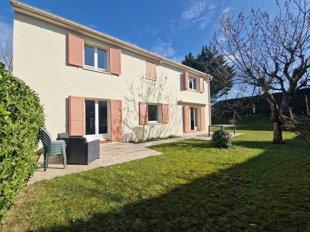 Maison à vendre, 165m², Montigny-le-Bretonneux