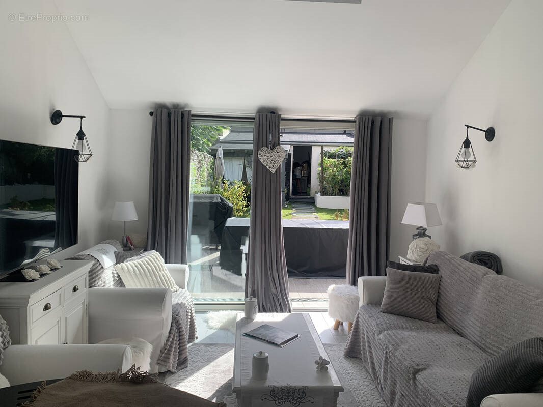 Maison à vendre, 138m², Bléré