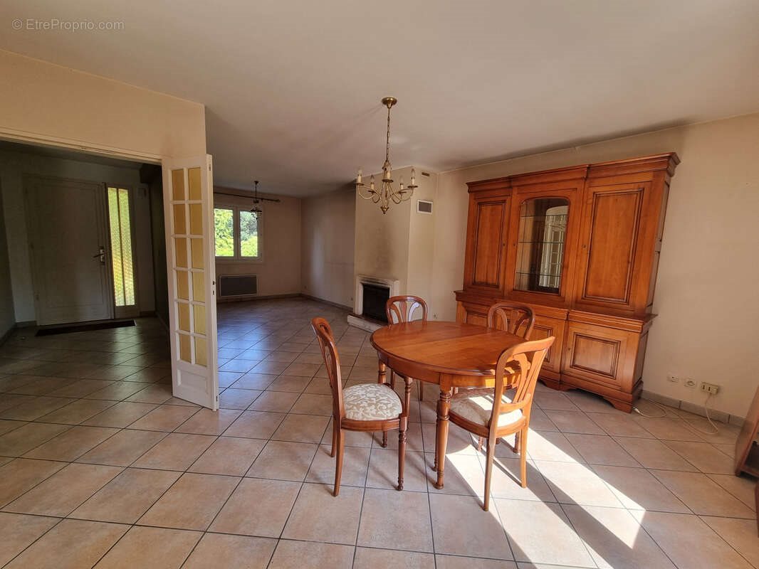 Maison à vendre, 122m², Saint-Erblon