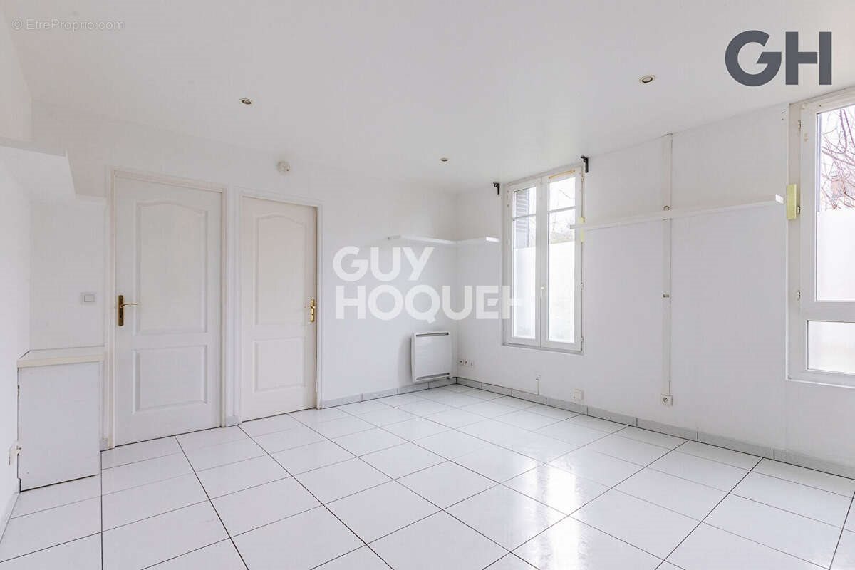 Appartement à vendre, 29m², Corbeil-Essonnes