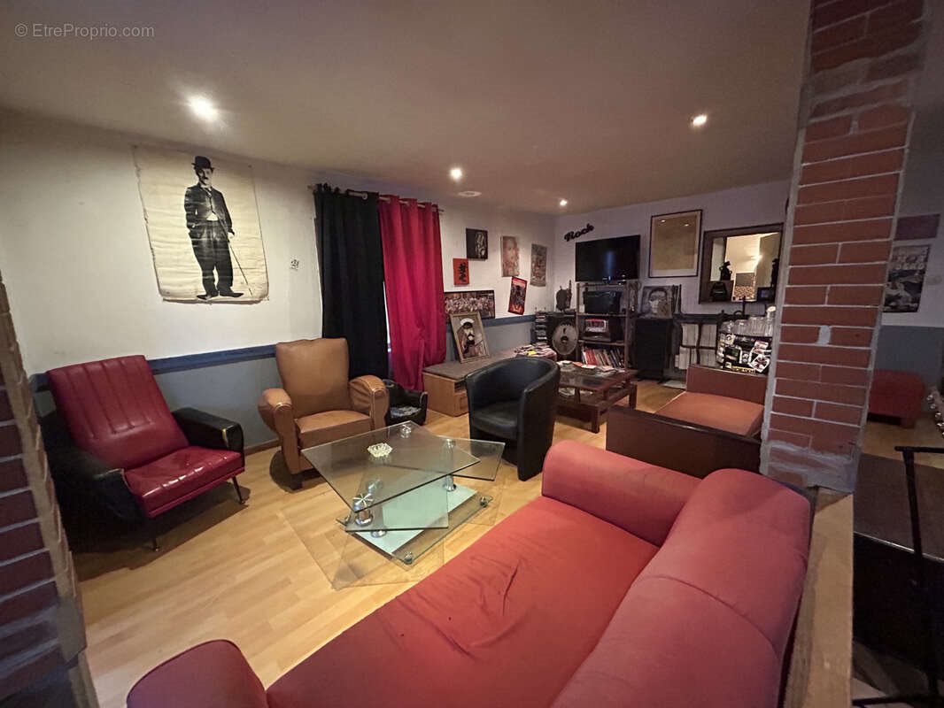 Appartement à vendre, 530m², Uzerche