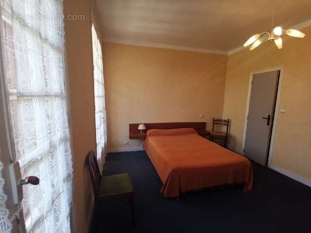 Maison à vendre, 480m², Tamniès