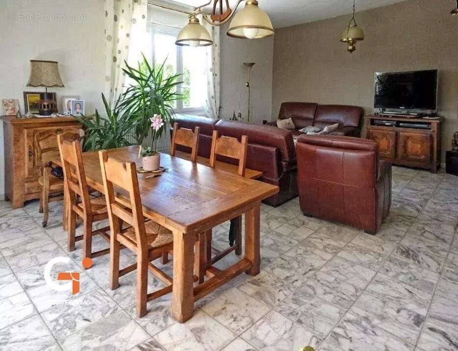 Maison à vendre, 166m², Saint-Ouen-de-Thouberville
