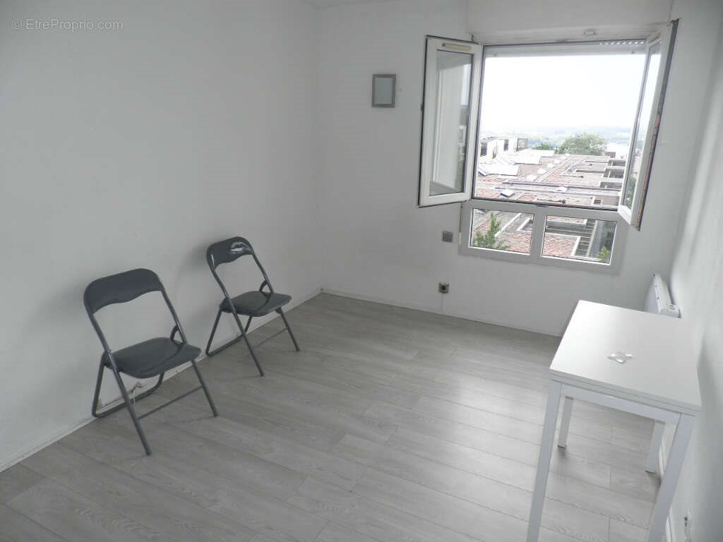 Appartement à vendre, 18m², Cergy
