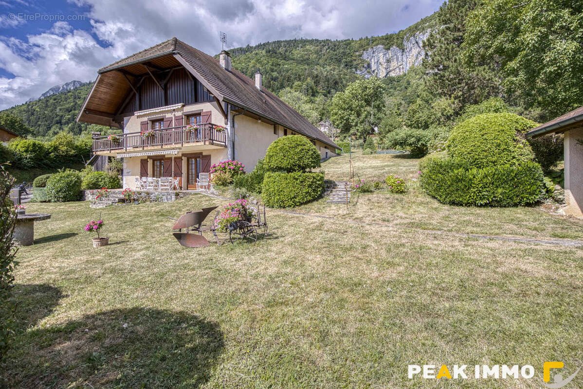 Maison à vendre, 400m², Lathuile