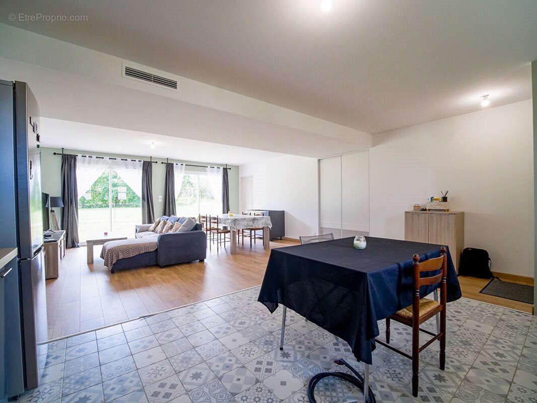 Maison à vendre, 110m², Solférino