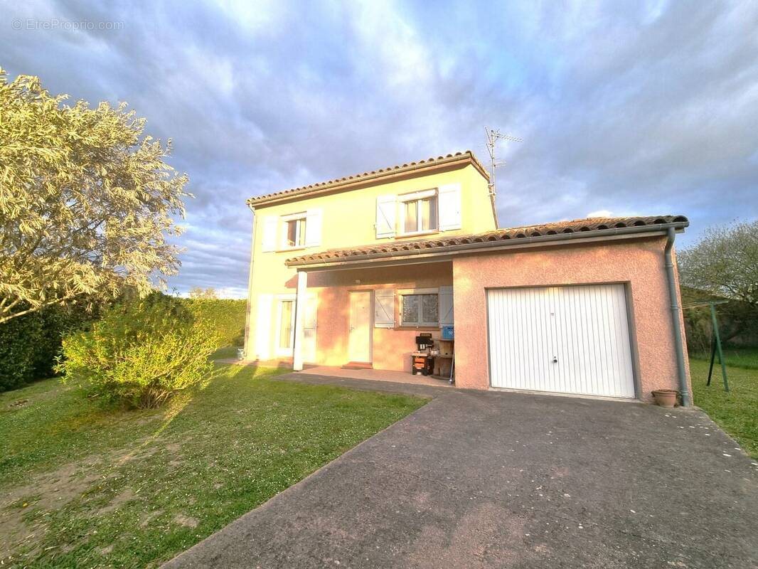 Maison à vendre, 110m², Saint-Loup-Cammas
