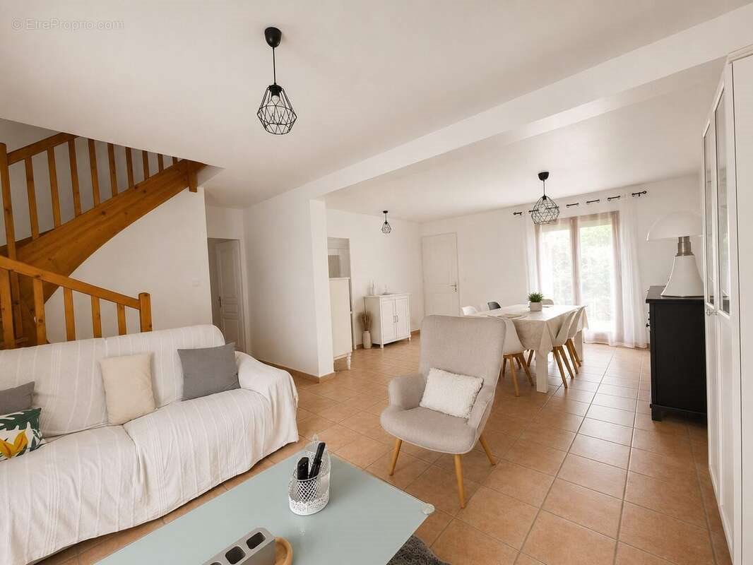 Maison à vendre, 110m², Saint-Loup-Cammas