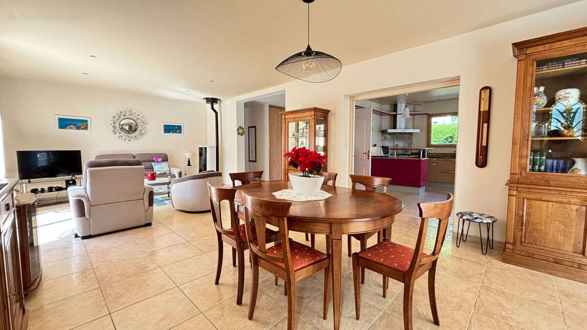 Maison à vendre, 215m², Pont-l'Abbé