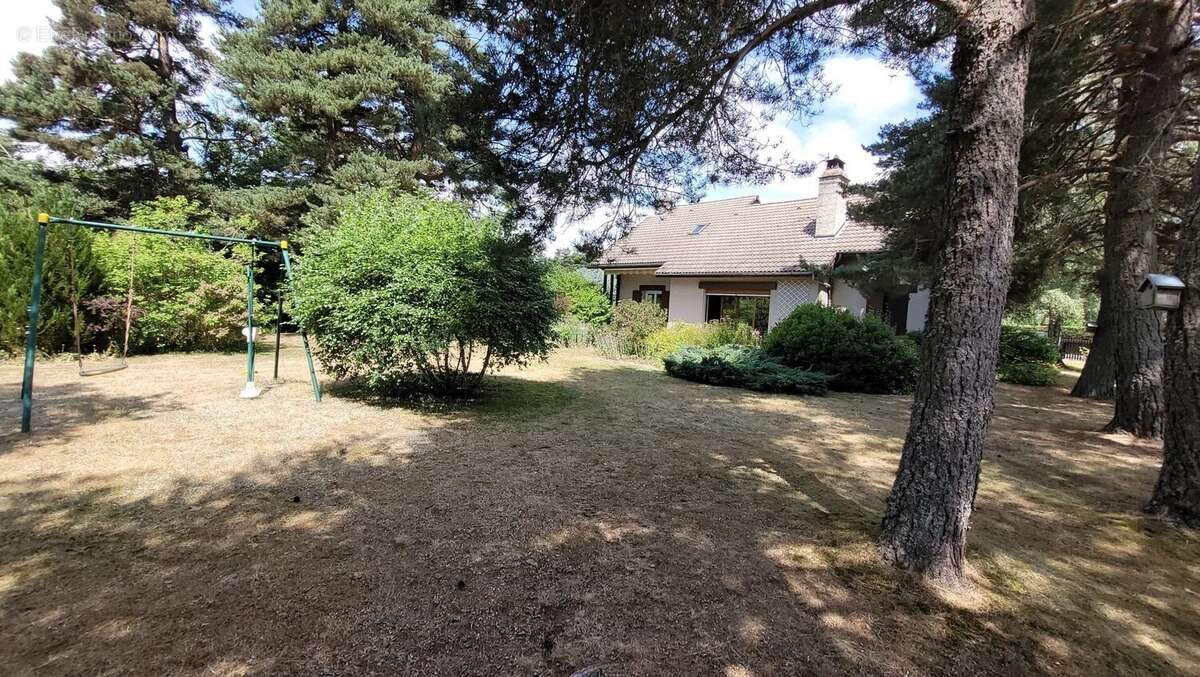 Maison à vendre, 151m², Le Chambon-sur-Lignon