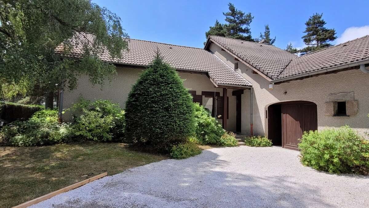 Maison à vendre, 151m², Le Chambon-sur-Lignon