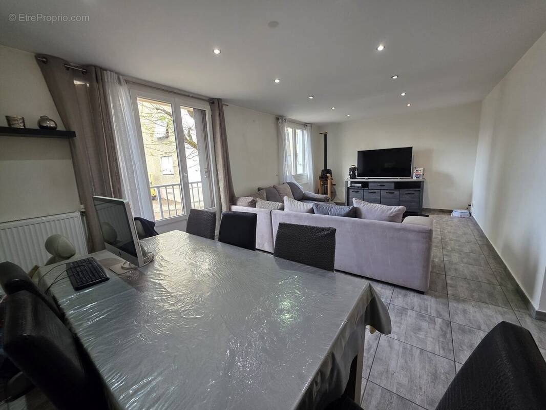Appartement à vendre, 77m², Vénissieux