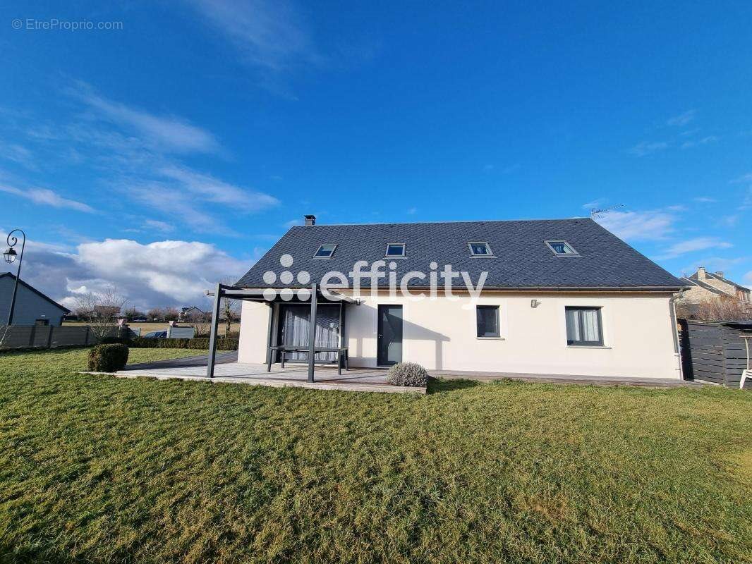 Maison à vendre, 138m², Albaret-Sainte-Marie