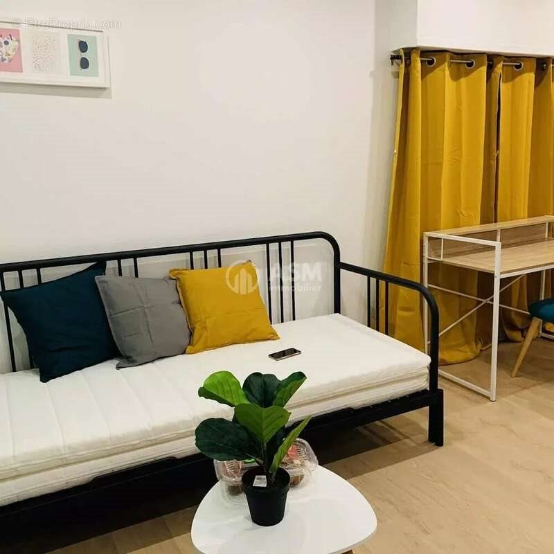 Appartement à vendre, 18m², Courbevoie