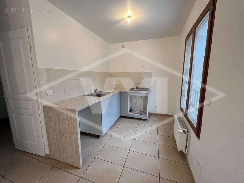 Maison à vendre, 74m², Combs-la-Ville