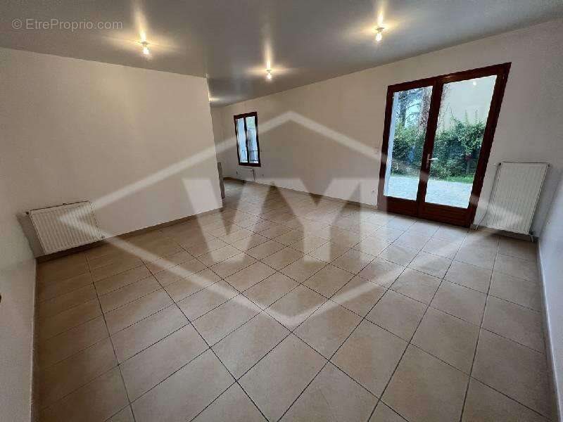 Maison à vendre, 74m², Combs-la-Ville