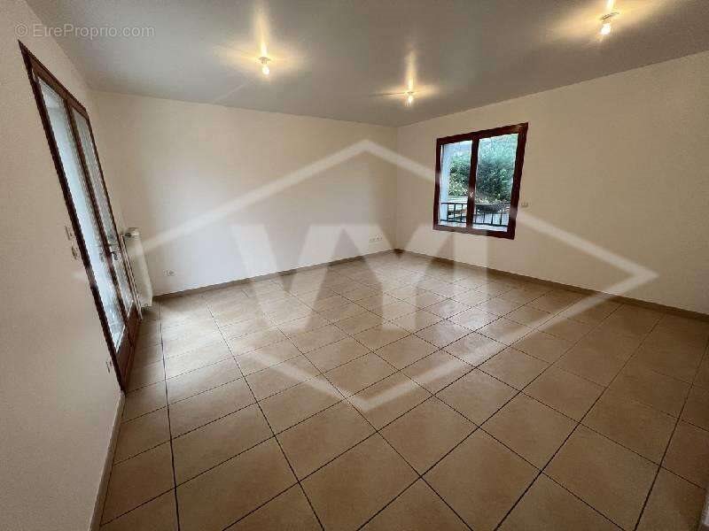 Maison à vendre, 74m², Combs-la-Ville