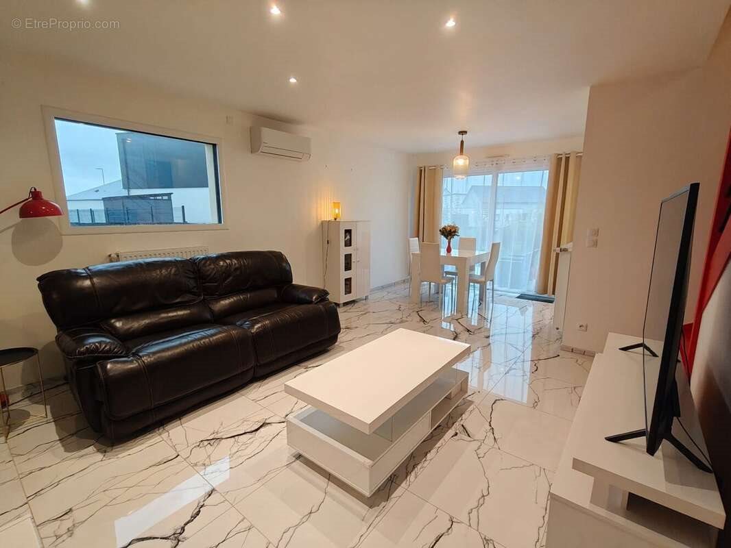 Maison à vendre, 93m², Brécé