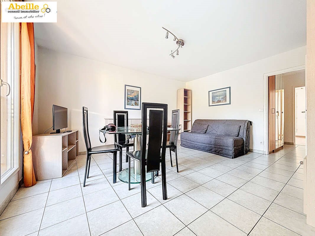 Appartement à vendre, 48m², Saint-Chéron