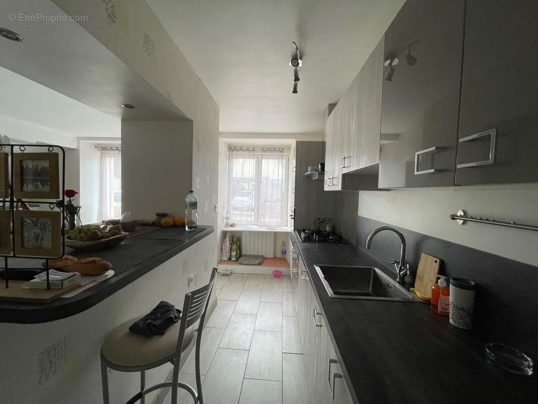 Maison à vendre, 90m², Aron