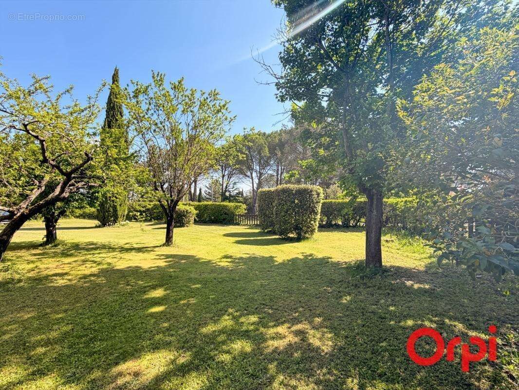 Maison à vendre, 150m², Jouques