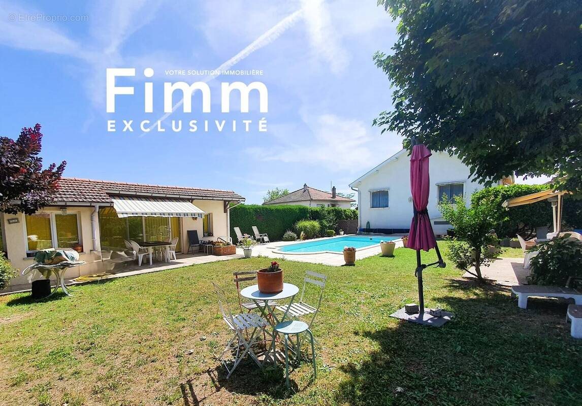 Maison à vendre, 76m², Maclas